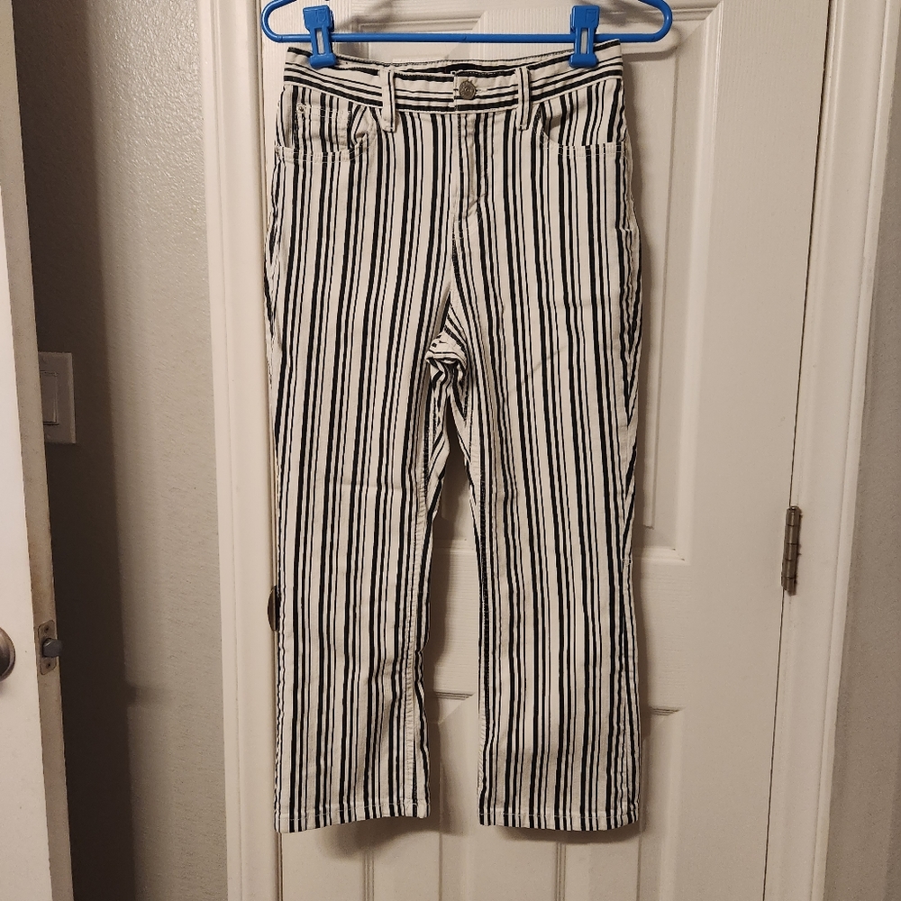 Urban outfitters bdg high rise kick flare cropped jeans size 28